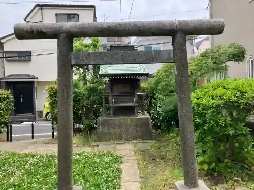 五北天祖神社の{uncategorized: "未分類", other: "その他", undefined: "問題あり", building: "その他建物", grave: "お墓", sacred_gate: "鳥居", guardian: "狛犬", statue: "像", buddha: "仏像", history: "歴史", nature: "自然", garden: "庭園", animal: "動物", pagoda: "塔", temizu: "手水舎", mountain_gate: "山門・神門", sanctuary: "本殿・本堂", subordinate: "末社・摂社", art: "芸術", scenery: "景色", jizo: "地蔵", ema: "絵馬", goshuin: "御朱印", omikuji: "おみくじ", items: "授与品その他", amulet: "お守り", goshuincho: "御朱印帳", eats: "食事", festival: "お祭り", votive_dance: "神楽", shichigosan: "七五三参", wedding: "結婚式", experience: "体験その他", initially: "初詣", around: "周辺", anti_infection: "感染症対策"}