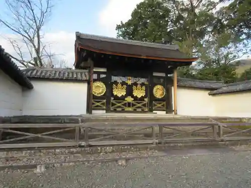 醍醐寺の山門・神門