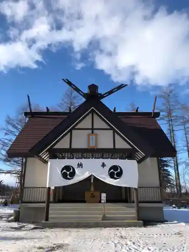 上更別神社の本殿