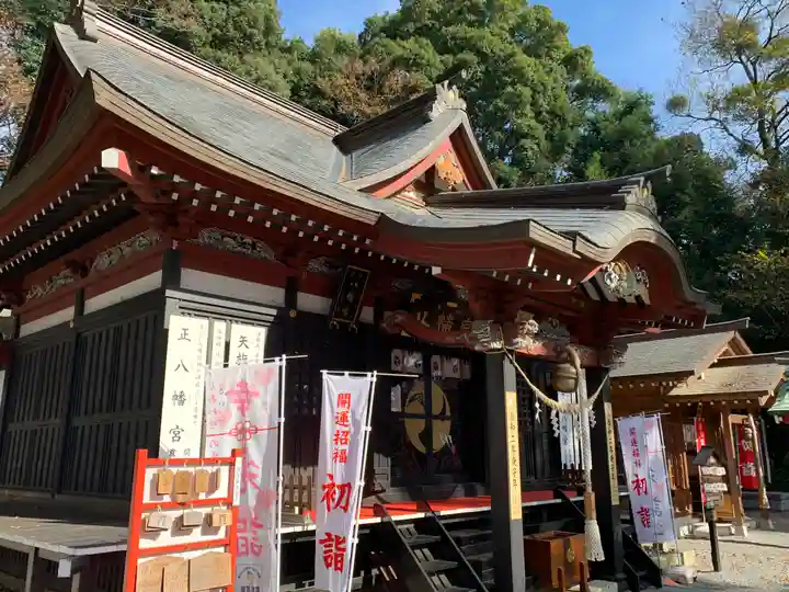 薬師寺八幡宮の本殿・本堂
