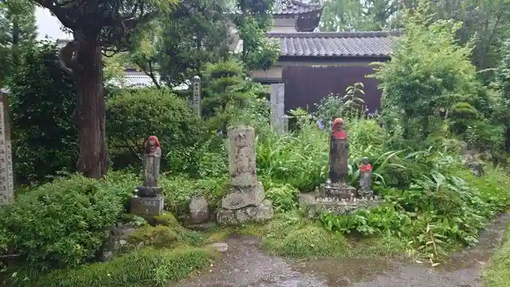 菊水寺の地蔵