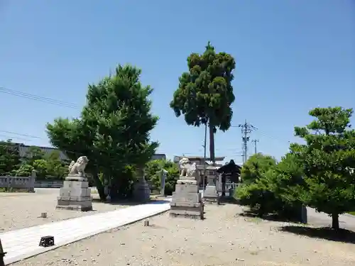 三乃神社の建物その他