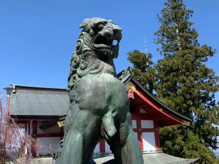 武蔵御嶽神社の狛犬