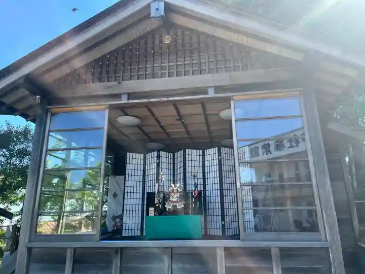 仙台八坂神社の{uncategorized: "未分類", other: "その他", undefined: "問題あり", building: "その他建物", grave: "お墓", sacred_gate: "鳥居", guardian: "狛犬", statue: "像", buddha: "仏像", history: "歴史", nature: "自然", garden: "庭園", animal: "動物", pagoda: "塔", temizu: "手水舎", mountain_gate: "山門・神門", sanctuary: "本殿・本堂", subordinate: "末社・摂社", art: "芸術", scenery: "景色", jizo: "地蔵", ema: "絵馬", goshuin: "御朱印", omikuji: "おみくじ", items: "授与品その他", amulet: "お守り", goshuincho: "御朱印帳", eats: "食事", festival: "お祭り", votive_dance: "神楽", shichigosan: "七五三参", wedding: "結婚式", experience: "体験その他", initially: "初詣", around: "周辺", anti_infection: "感染症対策"}