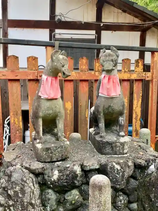 花山稲荷神社の狛犬