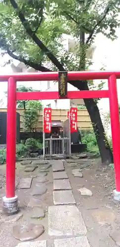 妻戀神社の末社・摂社
