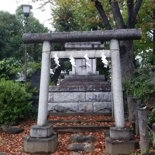 鳩森八幡神社の鳥居