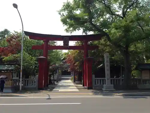 彌彦神社　(伊夜日子神社)の鳥居