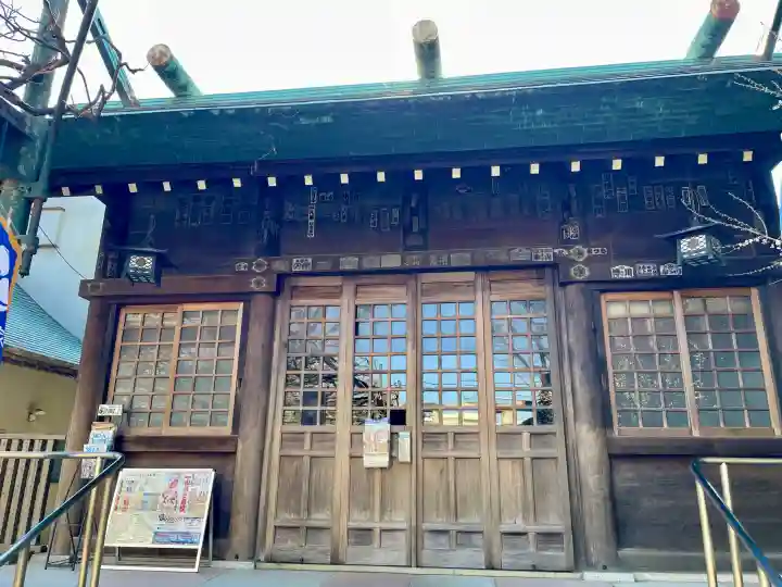 國領神社の{uncategorized: "未分類", other: "その他", undefined: "問題あり", building: "その他建物", grave: "お墓", sacred_gate: "鳥居", guardian: "狛犬", statue: "像", buddha: "仏像", history: "歴史", nature: "自然", garden: "庭園", animal: "動物", pagoda: "塔", temizu: "手水舎", mountain_gate: "山門・神門", sanctuary: "本殿・本堂", subordinate: "末社・摂社", art: "芸術", scenery: "景色", jizo: "地蔵", ema: "絵馬", goshuin: "御朱印", omikuji: "おみくじ", items: "授与品その他", amulet: "お守り", goshuincho: "御朱印帳", eats: "食事", festival: "お祭り", votive_dance: "神楽", shichigosan: "七五三参", wedding: "結婚式", experience: "体験その他", initially: "初詣", around: "周辺", anti_infection: "感染症対策"}