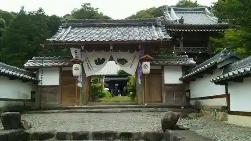 禅幢寺の山門・神門