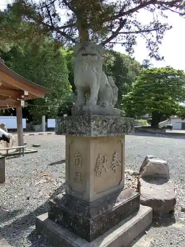 石見国一宮　物部神社の狛犬