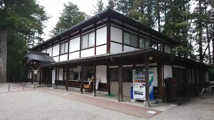 雄山神社前立社壇のその他建物