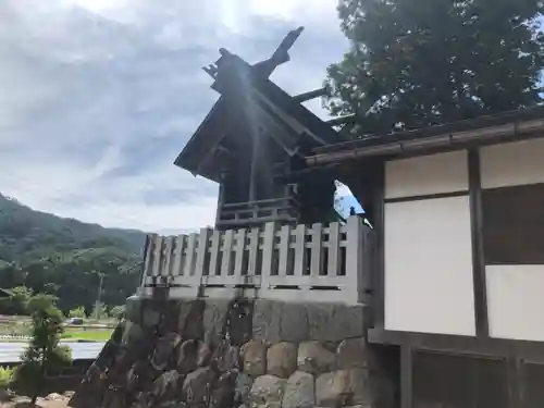 栗原神社の本殿・本堂