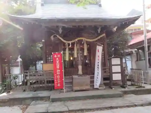 子神社の本殿