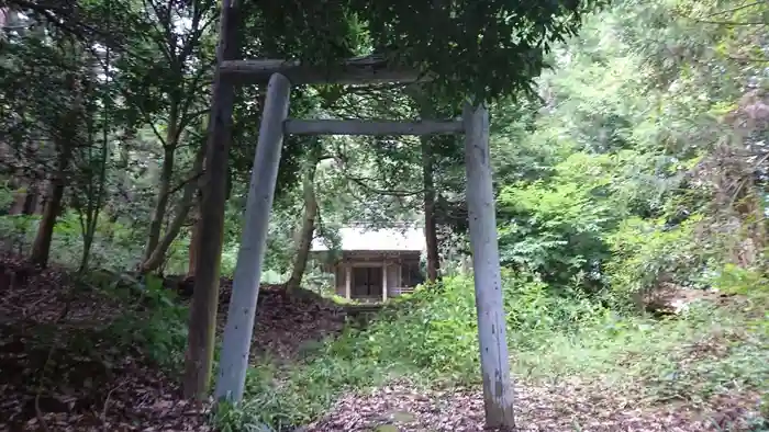 八幡神社の鳥居