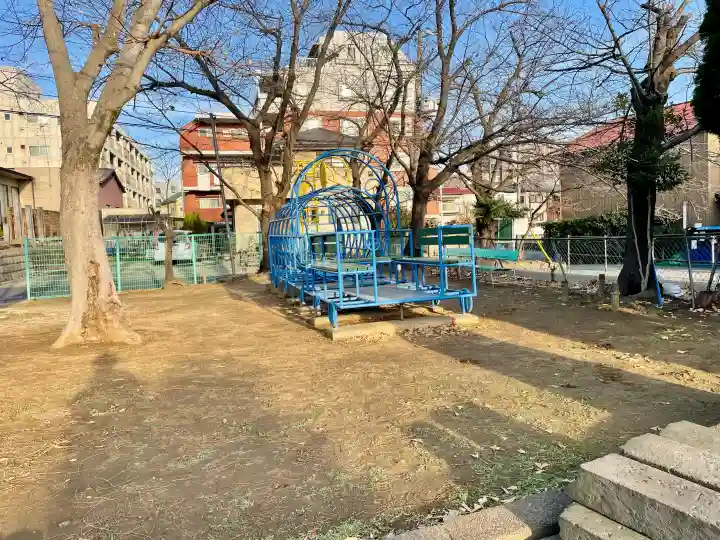馬橋弁財天厳島神社の{uncategorized: "未分類", other: "その他", undefined: "問題あり", building: "その他建物", grave: "お墓", sacred_gate: "鳥居", guardian: "狛犬", statue: "像", buddha: "仏像", history: "歴史", nature: "自然", garden: "庭園", animal: "動物", pagoda: "塔", temizu: "手水舎", mountain_gate: "山門・神門", sanctuary: "本殿・本堂", subordinate: "末社・摂社", art: "芸術", scenery: "景色", jizo: "地蔵", ema: "絵馬", goshuin: "御朱印", omikuji: "おみくじ", items: "授与品その他", amulet: "お守り", goshuincho: "御朱印帳", eats: "食事", festival: "お祭り", votive_dance: "神楽", shichigosan: "七五三参", wedding: "結婚式", experience: "体験その他", initially: "初詣", around: "周辺", anti_infection: "感染症対策"}