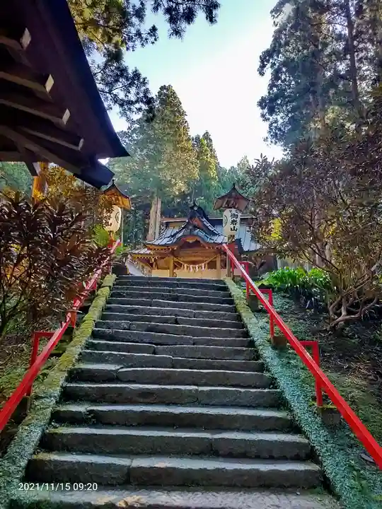 御岩神社のその他建物