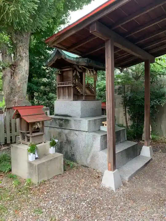 三徳龍神社(名東本通3)の末社・摂社
