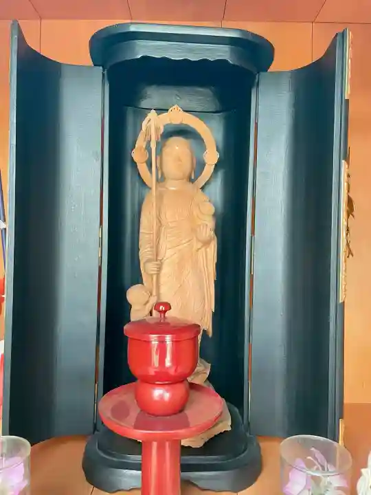 厳浄院の{uncategorized: "未分類", other: "その他", undefined: "問題あり", building: "その他建物", grave: "お墓", sacred_gate: "鳥居", guardian: "狛犬", statue: "像", buddha: "仏像", history: "歴史", nature: "自然", garden: "庭園", animal: "動物", pagoda: "塔", temizu: "手水舎", mountain_gate: "山門・神門", sanctuary: "本殿・本堂", subordinate: "末社・摂社", art: "芸術", scenery: "景色", jizo: "地蔵", ema: "絵馬", goshuin: "御朱印", omikuji: "おみくじ", items: "授与品その他", amulet: "お守り", goshuincho: "御朱印帳", eats: "食事", festival: "お祭り", votive_dance: "神楽", shichigosan: "七五三参", wedding: "結婚式", experience: "体験その他", initially: "初詣", around: "周辺", anti_infection: "感染症対策"}