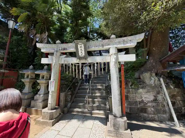 咤枳尼天堂 (出世稲荷)の{uncategorized: "未分類", other: "その他", undefined: "問題あり", building: "その他建物", grave: "お墓", sacred_gate: "鳥居", guardian: "狛犬", statue: "像", buddha: "仏像", history: "歴史", nature: "自然", garden: "庭園", animal: "動物", pagoda: "塔", temizu: "手水舎", mountain_gate: "山門・神門", sanctuary: "本殿・本堂", subordinate: "末社・摂社", art: "芸術", scenery: "景色", jizo: "地蔵", ema: "絵馬", goshuin: "御朱印", omikuji: "おみくじ", items: "授与品その他", amulet: "お守り", goshuincho: "御朱印帳", eats: "食事", festival: "お祭り", votive_dance: "神楽", shichigosan: "七五三参", wedding: "結婚式", experience: "体験その他", initially: "初詣", around: "周辺", anti_infection: "感染症対策"}