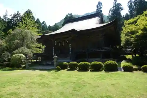 若狭神宮寺の本殿