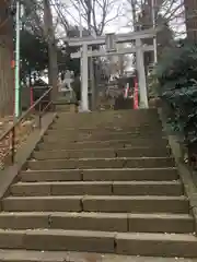 弥生神社の鳥居