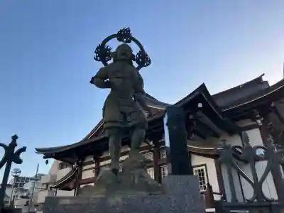 妙遠寺の{uncategorized: "未分類", other: "その他", undefined: "問題あり", building: "その他建物", grave: "お墓", sacred_gate: "鳥居", guardian: "狛犬", statue: "像", buddha: "仏像", history: "歴史", nature: "自然", garden: "庭園", animal: "動物", pagoda: "塔", temizu: "手水舎", mountain_gate: "山門・神門", sanctuary: "本殿・本堂", subordinate: "末社・摂社", art: "芸術", scenery: "景色", jizo: "地蔵", ema: "絵馬", goshuin: "御朱印", omikuji: "おみくじ", items: "授与品その他", amulet: "お守り", goshuincho: "御朱印帳", eats: "食事", festival: "お祭り", votive_dance: "神楽", shichigosan: "七五三参", wedding: "結婚式", experience: "体験その他", initially: "初詣", around: "周辺", anti_infection: "感染症対策"}