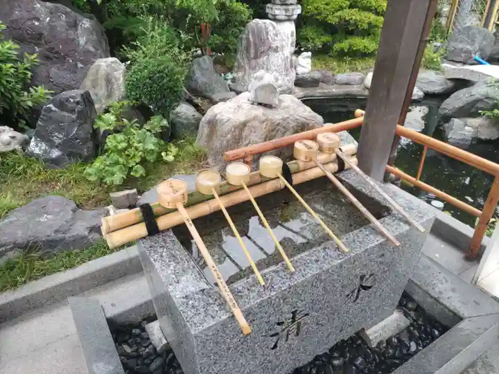 尾張猿田彦神社の手水舎