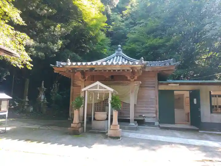 墓の谷 行者堂(和歌山県)