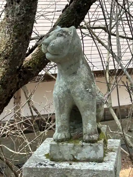 修那羅山安宮神社の{uncategorized: "未分類", other: "その他", undefined: "問題あり", building: "その他建物", grave: "お墓", sacred_gate: "鳥居", guardian: "狛犬", statue: "像", buddha: "仏像", history: "歴史", nature: "自然", garden: "庭園", animal: "動物", pagoda: "塔", temizu: "手水舎", mountain_gate: "山門・神門", sanctuary: "本殿・本堂", subordinate: "末社・摂社", art: "芸術", scenery: "景色", jizo: "地蔵", ema: "絵馬", goshuin: "御朱印", omikuji: "おみくじ", items: "授与品その他", amulet: "お守り", goshuincho: "御朱印帳", eats: "食事", festival: "お祭り", votive_dance: "神楽", shichigosan: "七五三参", wedding: "結婚式", experience: "体験その他", initially: "初詣", around: "周辺", anti_infection: "感染症対策"}