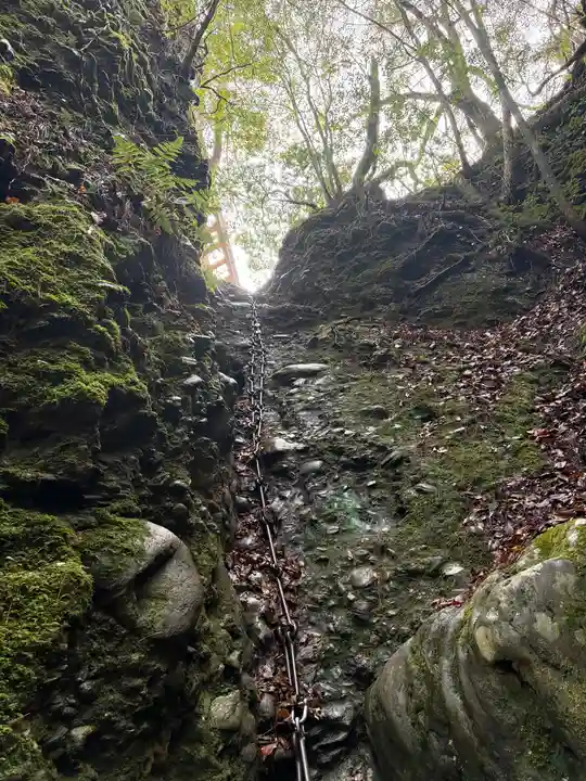 岩屋寺奥の院(白山権現)(愛媛県)