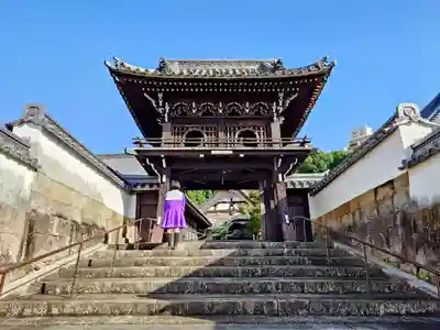 随念寺の山門・神門