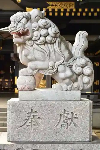 穴八幡宮の狛犬