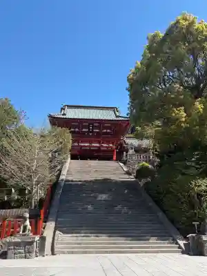 鶴岡八幡宮の{uncategorized: "未分類", other: "その他", undefined: "問題あり", building: "その他建物", grave: "お墓", sacred_gate: "鳥居", guardian: "狛犬", statue: "像", buddha: "仏像", history: "歴史", nature: "自然", garden: "庭園", animal: "動物", pagoda: "塔", temizu: "手水舎", mountain_gate: "山門・神門", sanctuary: "本殿・本堂", subordinate: "末社・摂社", art: "芸術", scenery: "景色", jizo: "地蔵", ema: "絵馬", goshuin: "御朱印", omikuji: "おみくじ", items: "授与品その他", amulet: "お守り", goshuincho: "御朱印帳", eats: "食事", festival: "お祭り", votive_dance: "神楽", shichigosan: "七五三参", wedding: "結婚式", experience: "体験その他", initially: "初詣", around: "周辺", anti_infection: "感染症対策"}