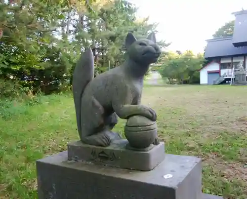 砂原稲荷神社の狛犬