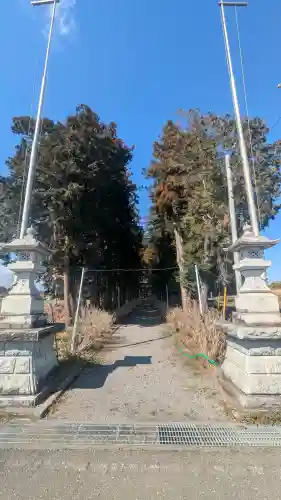 磯山神社の{uncategorized: "未分類", other: "その他", undefined: "問題あり", building: "その他建物", grave: "お墓", sacred_gate: "鳥居", guardian: "狛犬", statue: "像", buddha: "仏像", history: "歴史", nature: "自然", garden: "庭園", animal: "動物", pagoda: "塔", temizu: "手水舎", mountain_gate: "山門・神門", sanctuary: "本殿・本堂", subordinate: "末社・摂社", art: "芸術", scenery: "景色", jizo: "地蔵", ema: "絵馬", goshuin: "御朱印", omikuji: "おみくじ", items: "授与品その他", amulet: "お守り", goshuincho: "御朱印帳", eats: "食事", festival: "お祭り", votive_dance: "神楽", shichigosan: "七五三参", wedding: "結婚式", experience: "体験その他", initially: "初詣", around: "周辺", anti_infection: "感染症対策"}