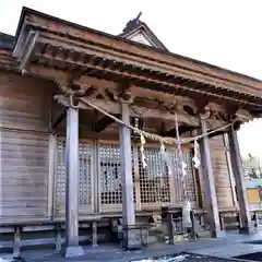 白根三吉神社の本殿