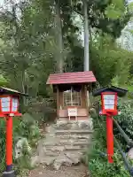 西坂ねこ稲荷神社の{uncategorized: "未分類", other: "その他", undefined: "問題あり", building: "その他建物", grave: "お墓", sacred_gate: "鳥居", guardian: "狛犬", statue: "像", buddha: "仏像", history: "歴史", nature: "自然", garden: "庭園", animal: "動物", pagoda: "塔", temizu: "手水舎", mountain_gate: "山門・神門", sanctuary: "本殿・本堂", subordinate: "末社・摂社", art: "芸術", scenery: "景色", jizo: "地蔵", ema: "絵馬", goshuin: "御朱印", omikuji: "おみくじ", items: "授与品その他", amulet: "お守り", goshuincho: "御朱印帳", eats: "食事", festival: "お祭り", votive_dance: "神楽", shichigosan: "七五三参", wedding: "結婚式", experience: "体験その他", initially: "初詣", around: "周辺", anti_infection: "感染症対策"}