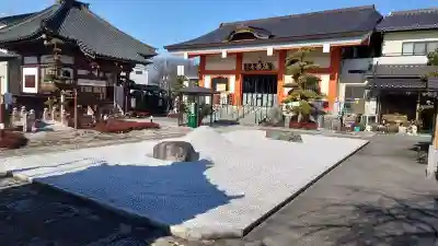徳蔵寺の本殿・本堂