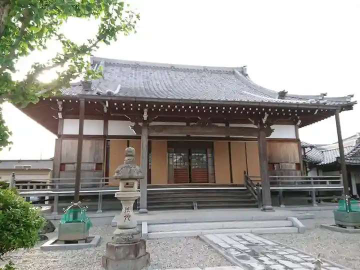 紫雲寺の本殿・本堂