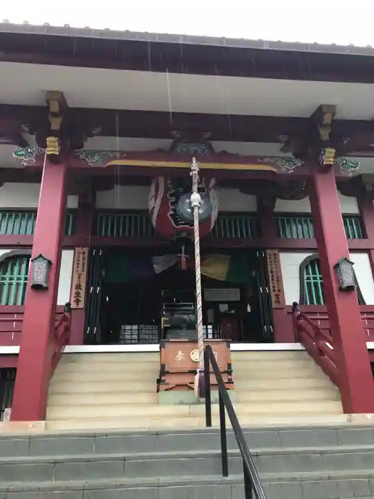 放生寺の本殿・本堂