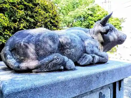 知里付神社の狛犬