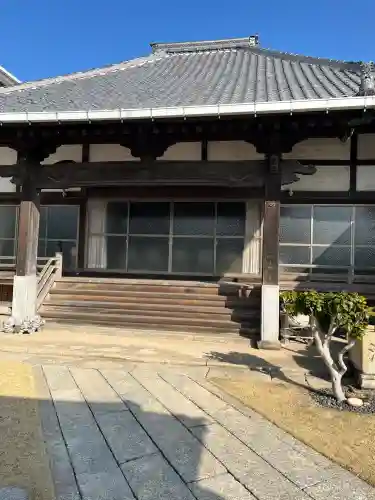 東光寺の{uncategorized: "未分類", other: "その他", undefined: "問題あり", building: "その他建物", grave: "お墓", sacred_gate: "鳥居", guardian: "狛犬", statue: "像", buddha: "仏像", history: "歴史", nature: "自然", garden: "庭園", animal: "動物", pagoda: "塔", temizu: "手水舎", mountain_gate: "山門・神門", sanctuary: "本殿・本堂", subordinate: "末社・摂社", art: "芸術", scenery: "景色", jizo: "地蔵", ema: "絵馬", goshuin: "御朱印", omikuji: "おみくじ", items: "授与品その他", amulet: "お守り", goshuincho: "御朱印帳", eats: "食事", festival: "お祭り", votive_dance: "神楽", shichigosan: "七五三参", wedding: "結婚式", experience: "体験その他", initially: "初詣", around: "周辺", anti_infection: "感染症対策"}