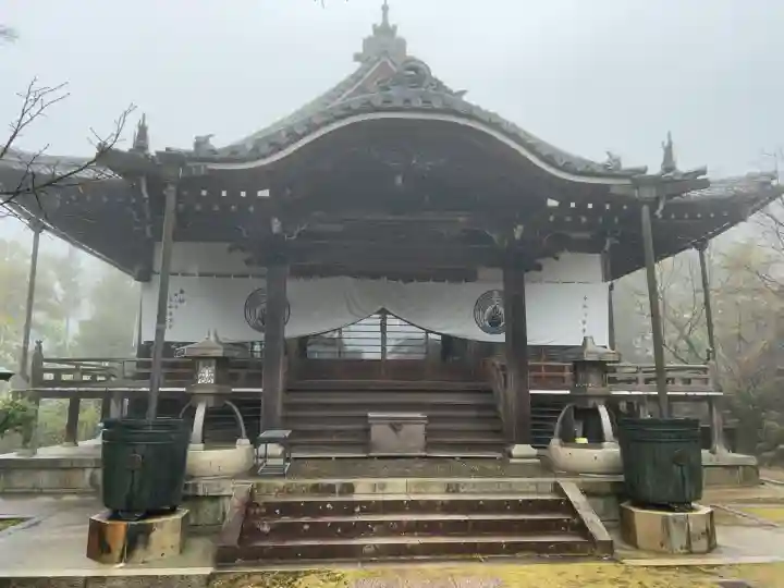 最上稲荷山妙教寺の{uncategorized: "未分類", other: "その他", undefined: "問題あり", building: "その他建物", grave: "お墓", sacred_gate: "鳥居", guardian: "狛犬", statue: "像", buddha: "仏像", history: "歴史", nature: "自然", garden: "庭園", animal: "動物", pagoda: "塔", temizu: "手水舎", mountain_gate: "山門・神門", sanctuary: "本殿・本堂", subordinate: "末社・摂社", art: "芸術", scenery: "景色", jizo: "地蔵", ema: "絵馬", goshuin: "御朱印", omikuji: "おみくじ", items: "授与品その他", amulet: "お守り", goshuincho: "御朱印帳", eats: "食事", festival: "お祭り", votive_dance: "神楽", shichigosan: "七五三参", wedding: "結婚式", experience: "体験その他", initially: "初詣", around: "周辺", anti_infection: "感染症対策"}