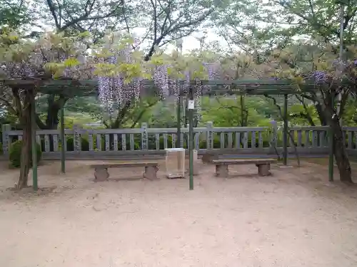 木華佐久耶比咩神社の庭園