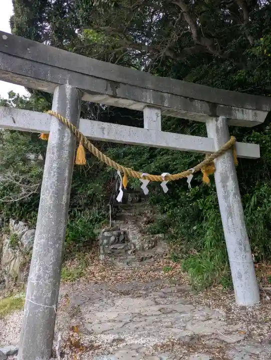 猪鼻湖神社(静岡県)