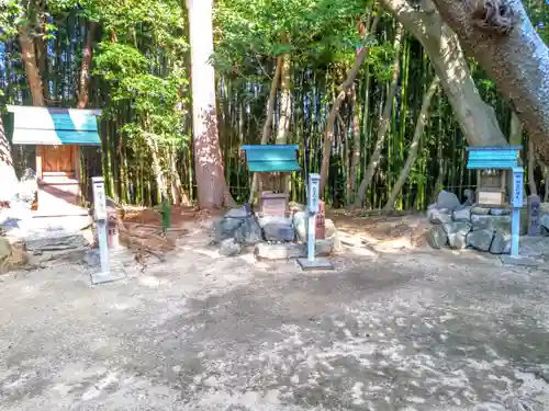 神明社（榎戸神明社）の末社・摂社