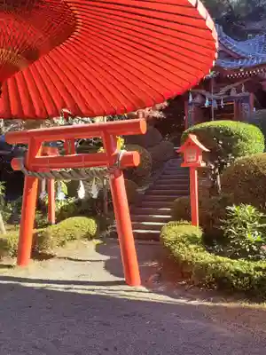 冠稲荷神社の鳥居