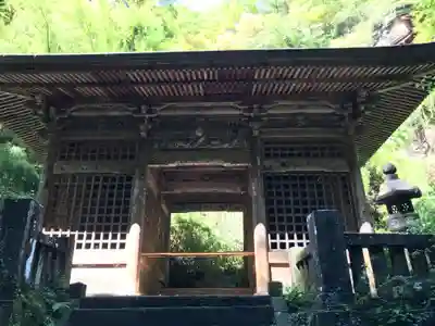 釋尊寺の山門・神門