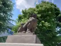 草加神社の狛犬